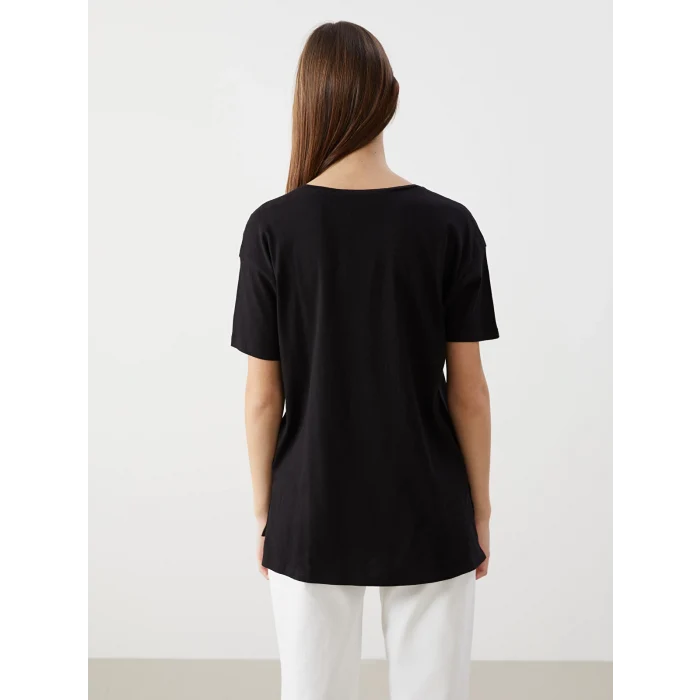 LCWAIKIKI Classic Siyah Bisiklet Yaka Baskılı Kadın Tişört