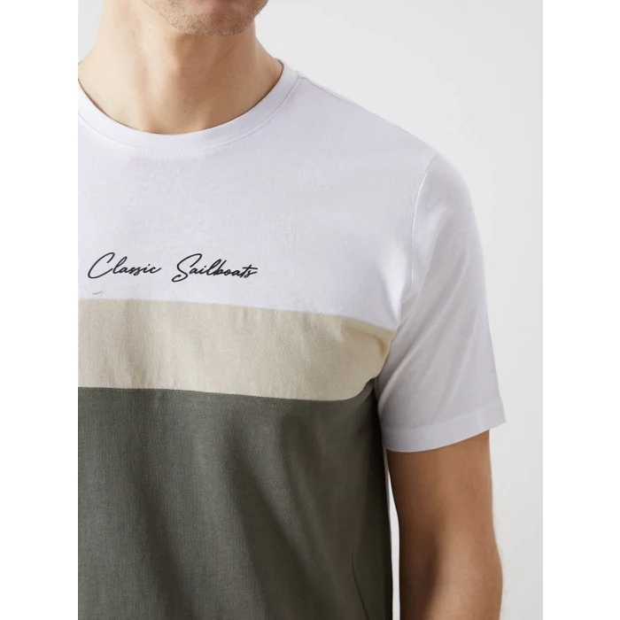LCWAIKIKI Classic Beyaz Bisiklet Yaka Kısa Kollu Renk Bloklu Erkek Tişört
