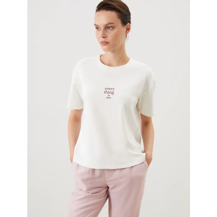 LCW Comfort Ekru Bisiklet Yaka Baskılı Kadın Tişört