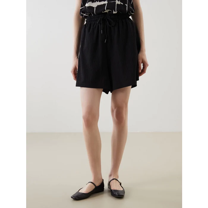 LCWAIKIKI Classic Siyah Beli Lastikli Dokulu Kadın Şort