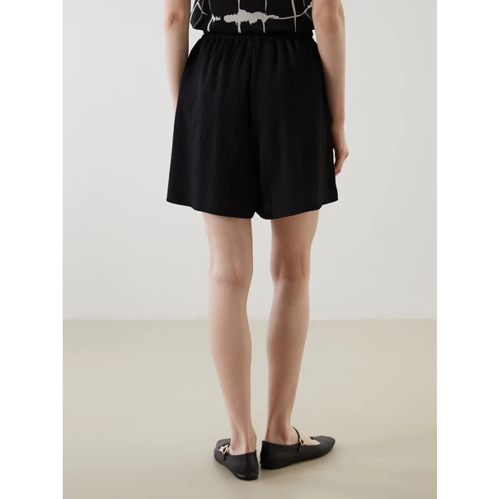 LCWAIKIKI Classic Siyah Beli Lastikli Dokulu Kadın Şort