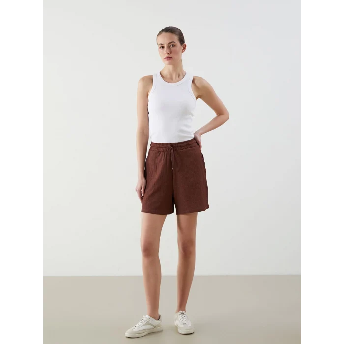 LCWAIKIKI Classic Kahverengi Beli Lastikli Dokulu Kadın Şort