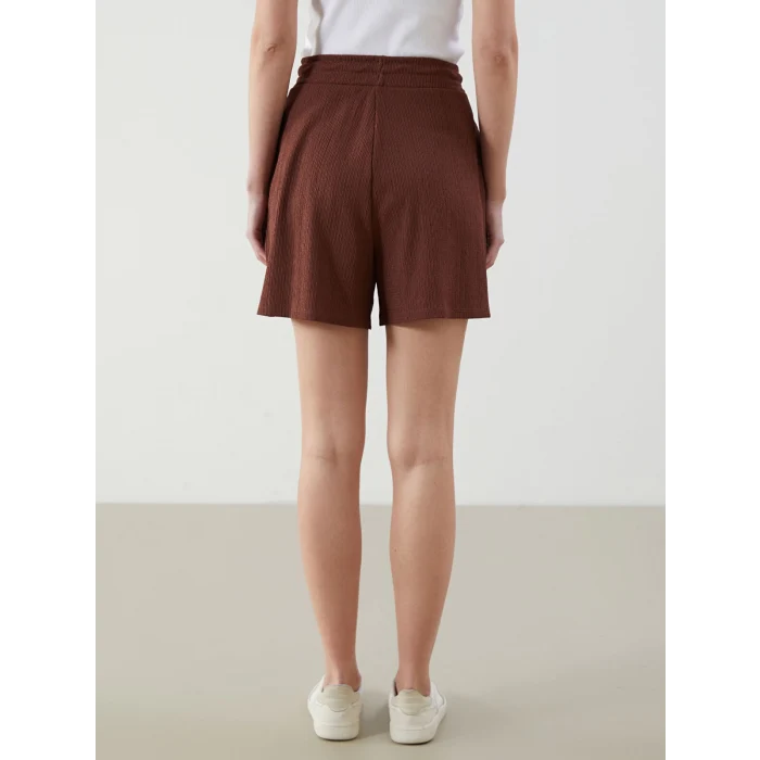 LCWAIKIKI Classic Kahverengi Beli Lastikli Dokulu Kadın Şort