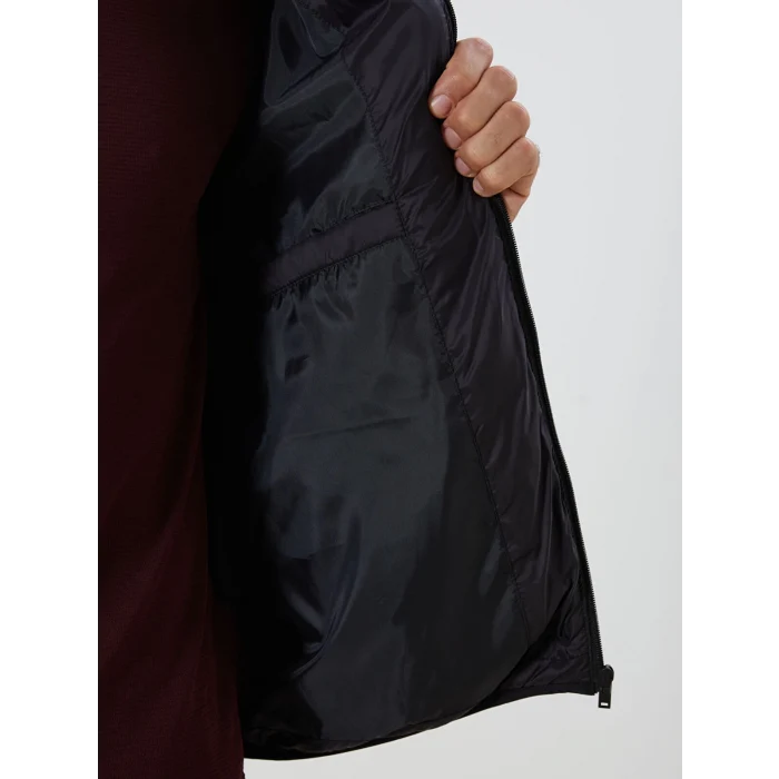 LCWAIKIKI Classic Siyah Standart Kalıp Kapüşonlu Erkek Şişme Mont