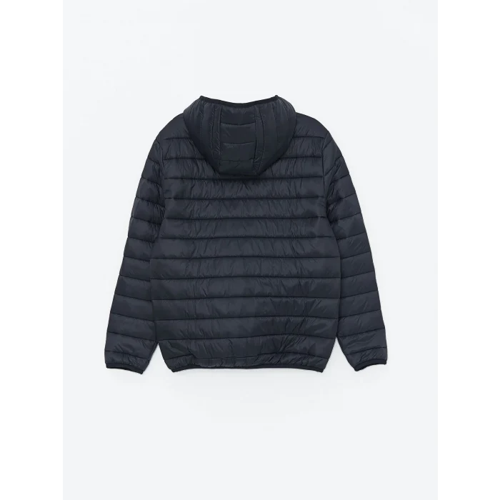 LCWAIKIKI Classic Siyah Standart Kalıp Kapüşonlu Erkek Şişme Mont