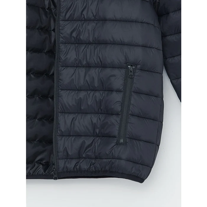 LCWAIKIKI Classic Siyah Standart Kalıp Kapüşonlu Erkek Şişme Mont