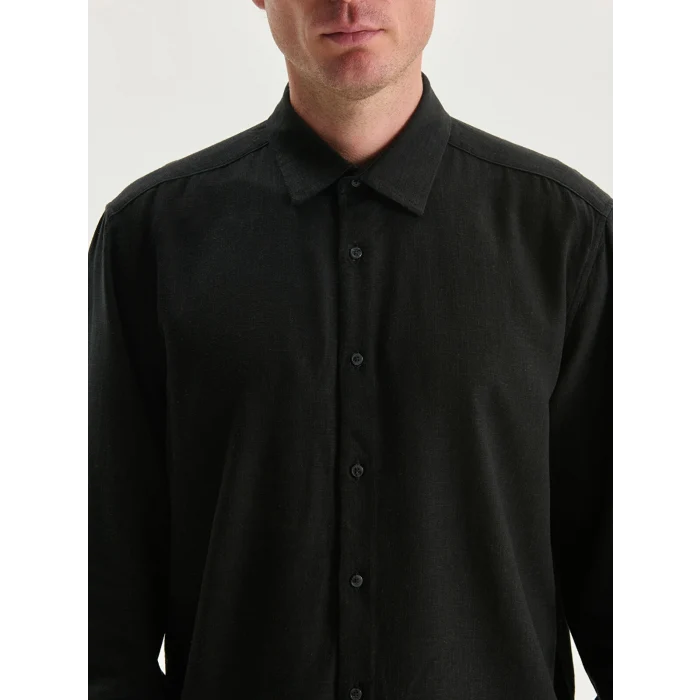LCW Vision Siyah Slim Fit Uzun Kollu Keten Karışımlı Erkek Gömlek