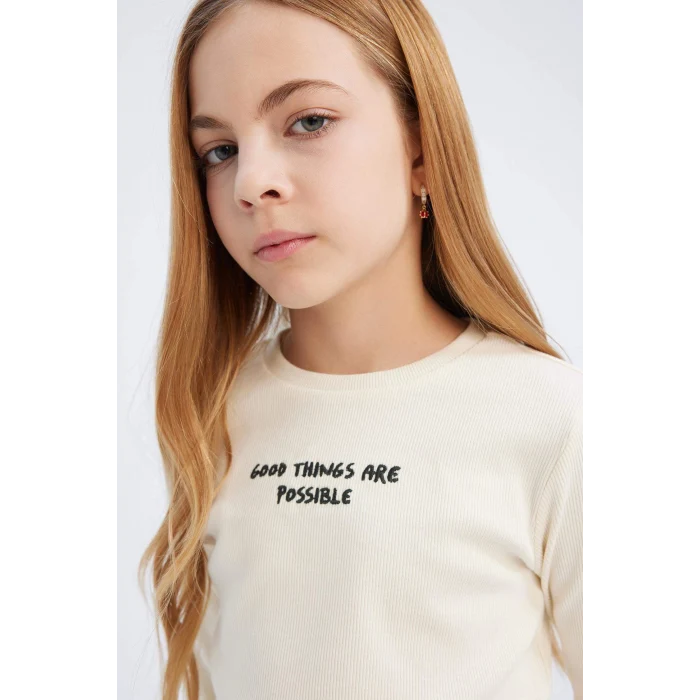 Defacto D8565 Ekru Kız Çocuk Slim Fit Dar Kesim Bisiklet Yaka Baskılı Fitilli Kaşkorse Uzun Kollu Tişört