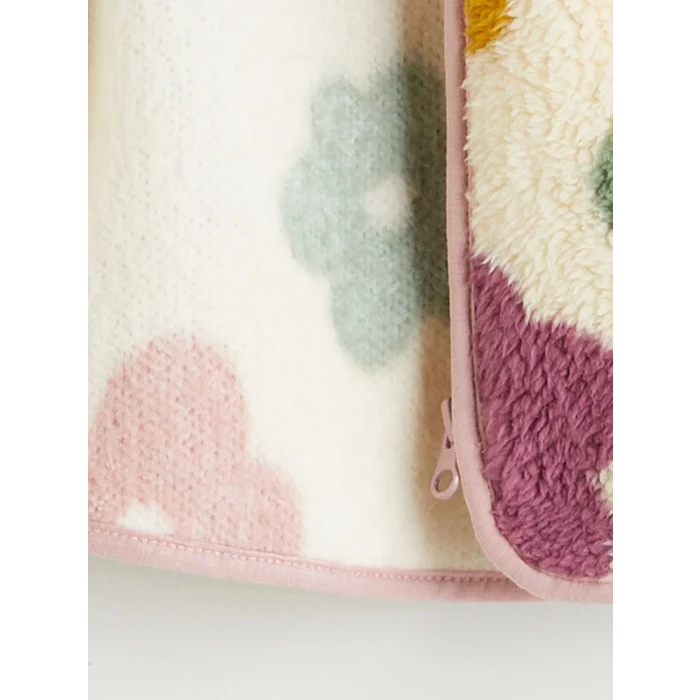 LCW baby Ekru Dik Yaka Çiçekli Kız Bebek Pelüş Hırka