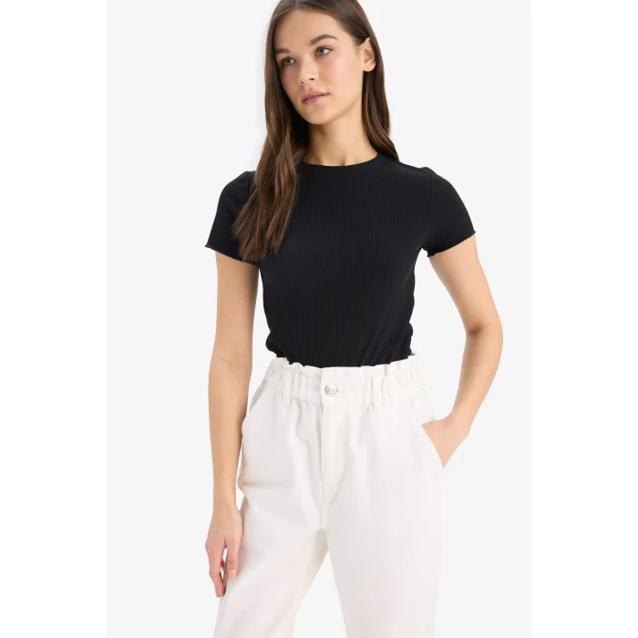 Defacto K7064 Siyah Fitted Bisiklet Yaka Basic Düz Fitilli Kaşkorse Kısa Kollu Siyah Tişört