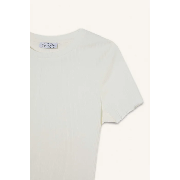 Defacto K7064 Beyaz Fitted Bisiklet Yaka Basic Düz Fitilli Kaşkorse Kısa Kollu Beyaz Tişört
