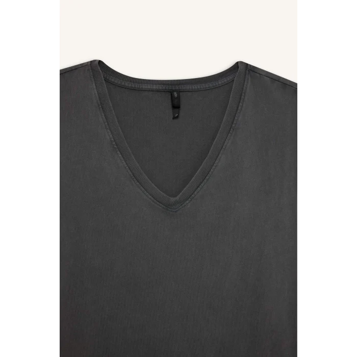 Defacto E5486 Antrasit Regular Fit V Yaka Basic Düz Premium Kolsuz Tişört