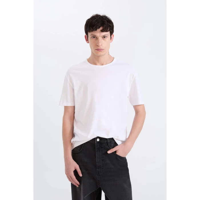 Defacto D5481 Beyaz %100 Pamuk Regular Fit Bisiklet Yaka Kısa Kollu Ağır Kumaş Tişört
