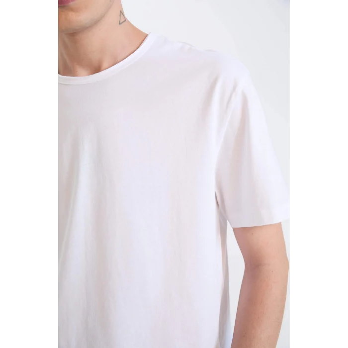 Defacto D5481 Beyaz %100 Pamuk Regular Fit Bisiklet Yaka Kısa Kollu Ağır Kumaş Tişört