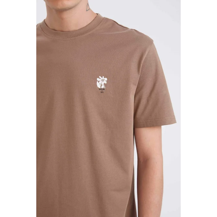 Defacto D5564 Kahve %100 Pamuk Regular Fit Bisiklet Yaka Baskılı Kısa Kollu Tişört