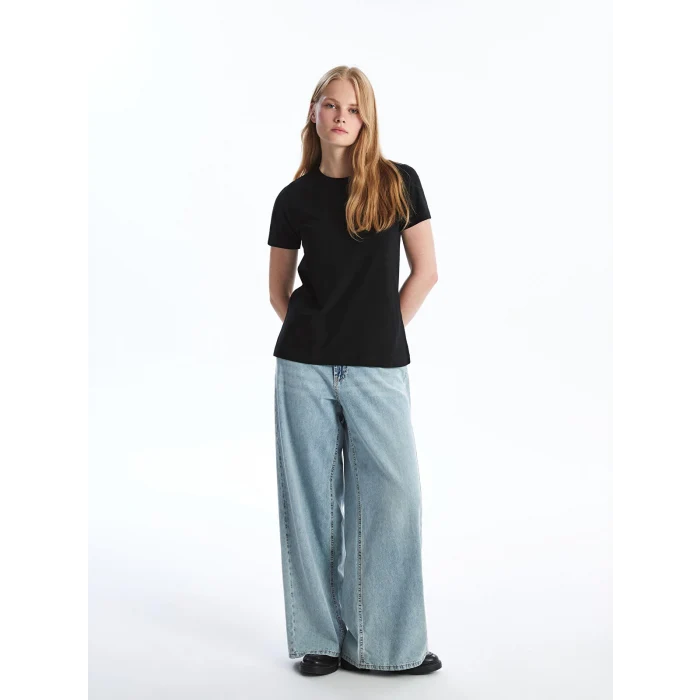 LCW Vision Siyah Bisiklet Yaka Düz Kısa Kollu Kadın Tişört