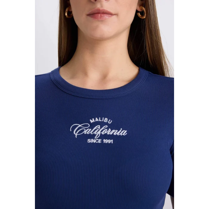 Defacto E5070 Lacivert Slim Fit Dar Kesim Bisiklet Yaka Baskılı Fitilli Kaşkorse Kısa Kollu Tişört