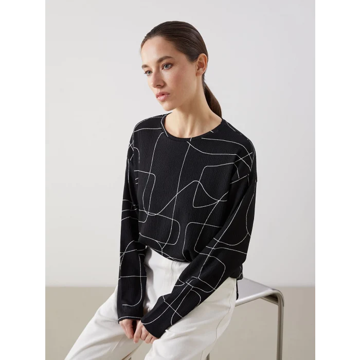 LCWAIKIKI Classic Ekru Bisiklet Yaka Desenli Oversize Kadın Tişört