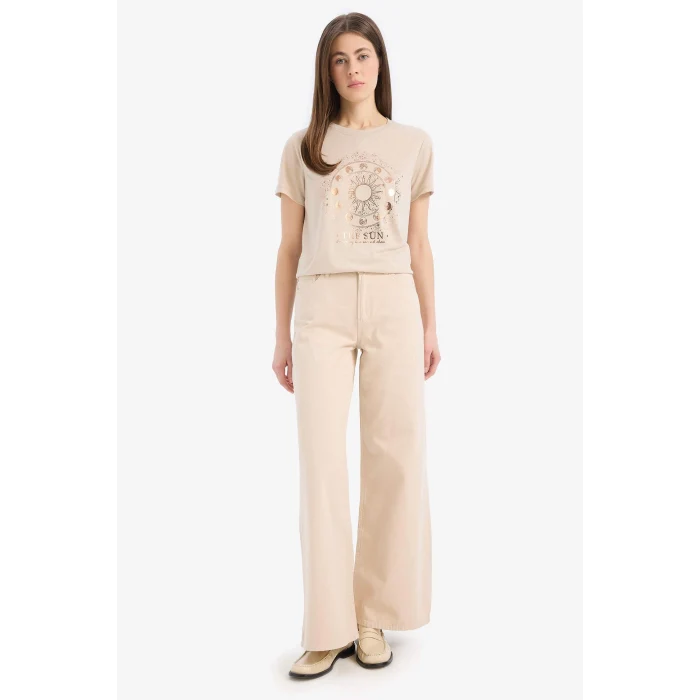 Defacto E5146 Bej Regular Fit Bisiklet Yaka Astral Baskılı Kısa Kollu Tişört