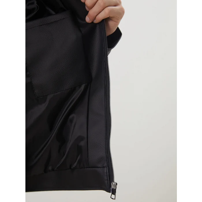 LCW Vision Siyah Standart Kalıp Gömlek Yaka Erkek Deri Görünümlü Mont