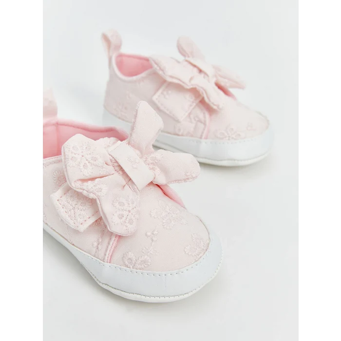 LCW STEPS Pembe Fiyonk Detaylı Kız Bebek Yürüme Öncesi Ev Ayakkabısı