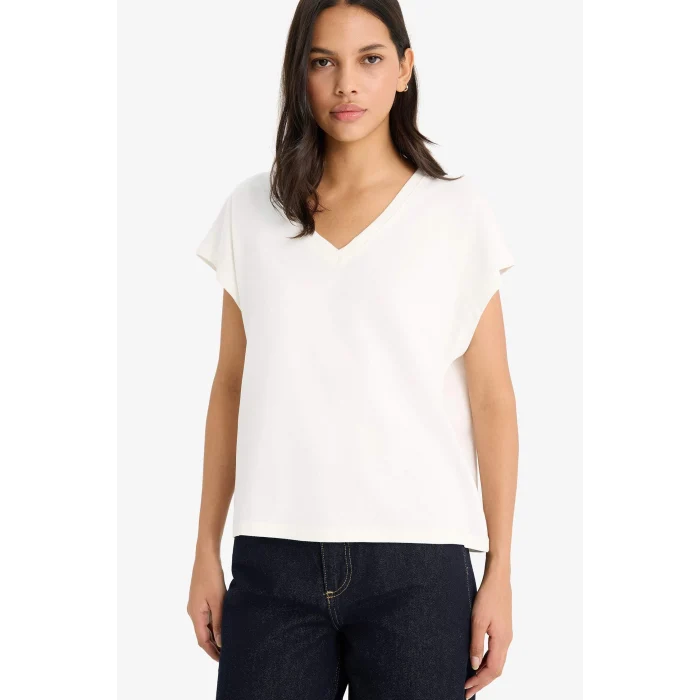 Defacto E5486 Ekru Regular Fit V Yaka Basic Düz Premium Kolsuz Tişört