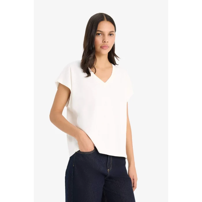 Defacto E5486 Ekru Regular Fit V Yaka Basic Düz Premium Kolsuz Tişört