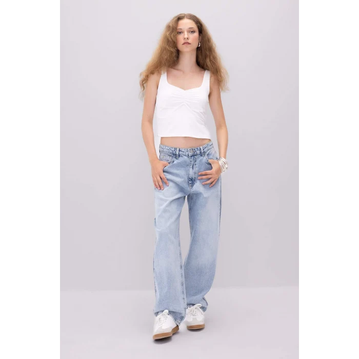 Defacto D4042 Beyaz Fitted Kalp Yaka Atlet