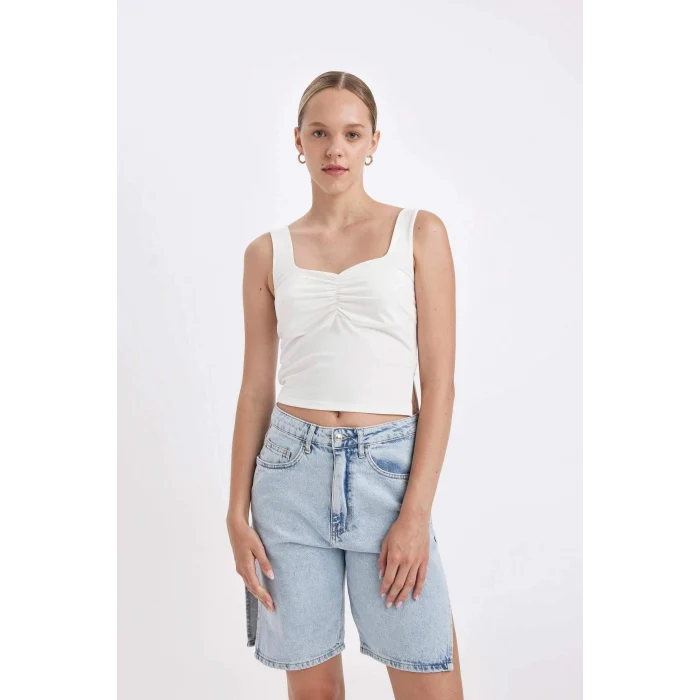 Defacto D4042 Beyaz Fitted Kalp Yaka Atlet