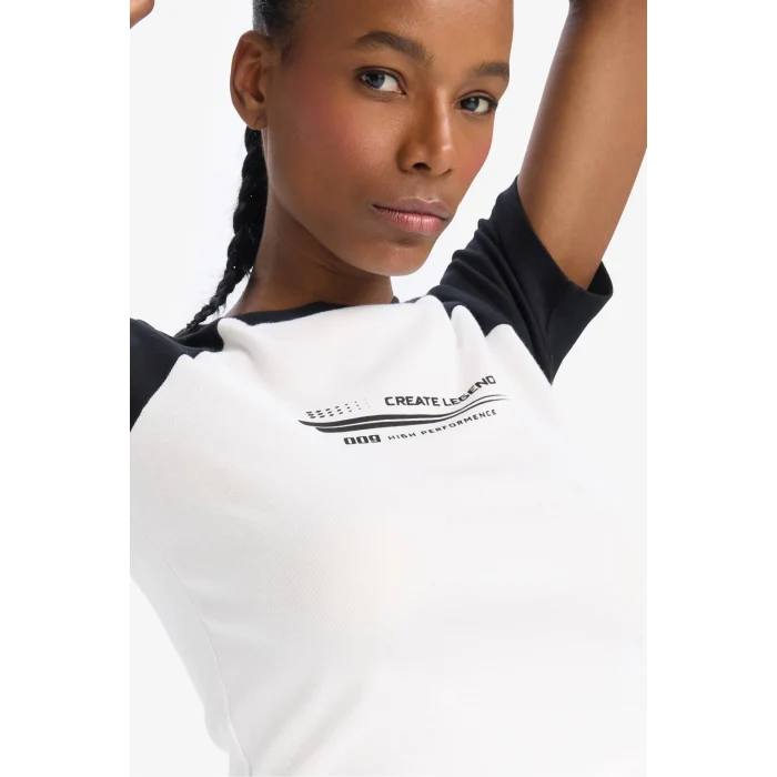 Defacto D9032 Ekru DeFactoFit Slim Fit Dar Kesim Bisiklet Yaka Baskılı Sporcu Ribana Kısa Kollu Tişört