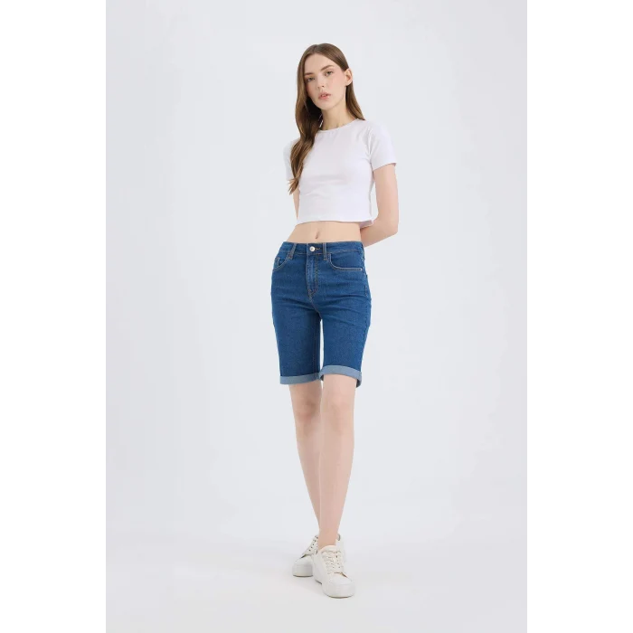 Defacto A1958 Mavi Normal Bel Katlamalı Paça Jean Bermuda Şort