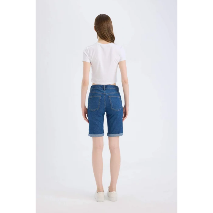 Defacto A1958 Mavi Normal Bel Katlamalı Paça Jean Bermuda Şort