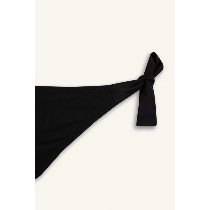 Defacto B7509 Siyah Regular Fit Bikini Altı-Fall in Love