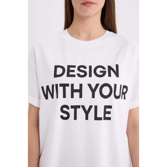 Defacto E5059 Beyaz Oversize Geniş Kalıp Bisiklet Yaka Baskılı Casual Kısa Kollu Tişört