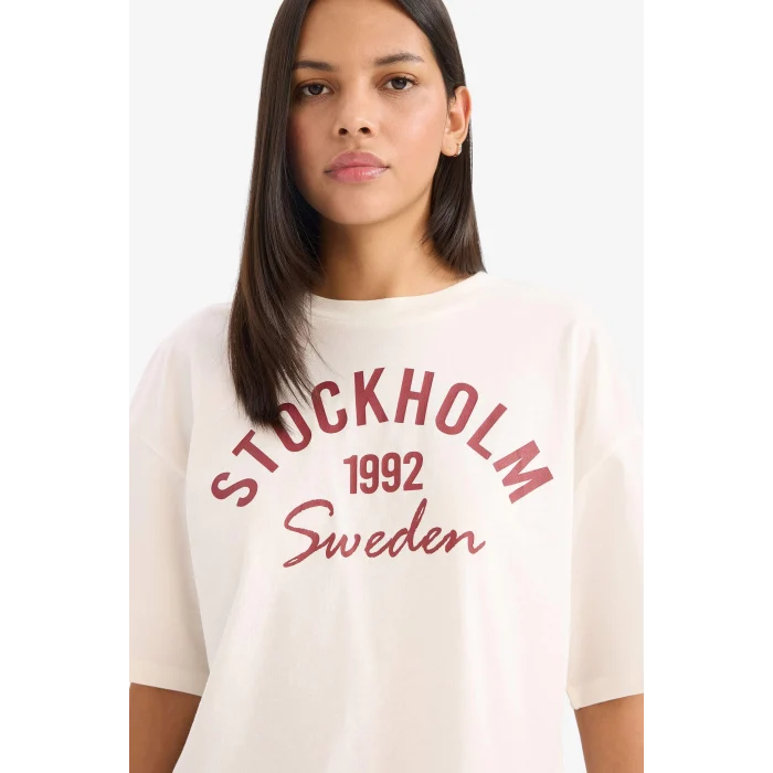 Defacto E5148 Ekru Oversize Geniş Kalıp Bisiklet Yaka Baskılı Penye Kısa Kollu Tişört