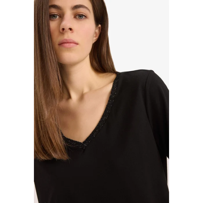 Defacto K5057 Siyah Regular Fit V Yaka Basic Düz Kısa Kollu Siyah Tişört