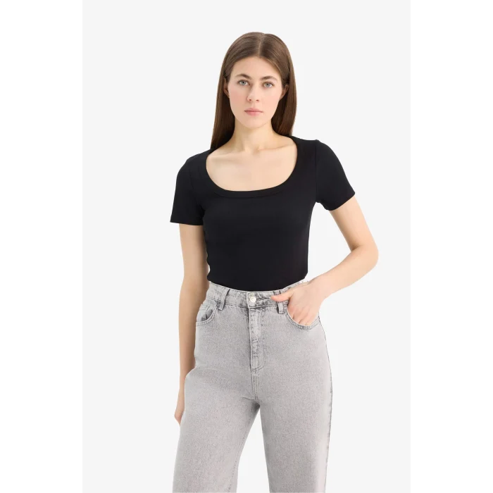 Defacto F0684 SiyahSlim Fit Dar Kesim Bisiklet Yaka Basic Düz Fitilli Kaşkorse Kısa Kollu Siyah Tişört