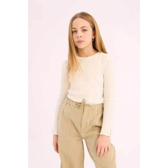 Defacto D9234 Beyaz Kız Çocuk Slim Fit Dar Kesim Bisiklet Yaka Uzun Kollu Tişört