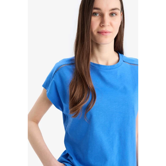 Defacto E4367 Mavi Bisiklet Yaka Flamlı Pamuk Kısa Kollu Tişört