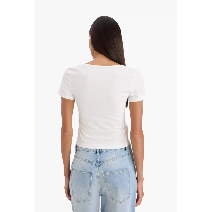 Defacto E9915 Beyaz Fitted Dantel Yaka Kısa Kollu Beyaz Tişört