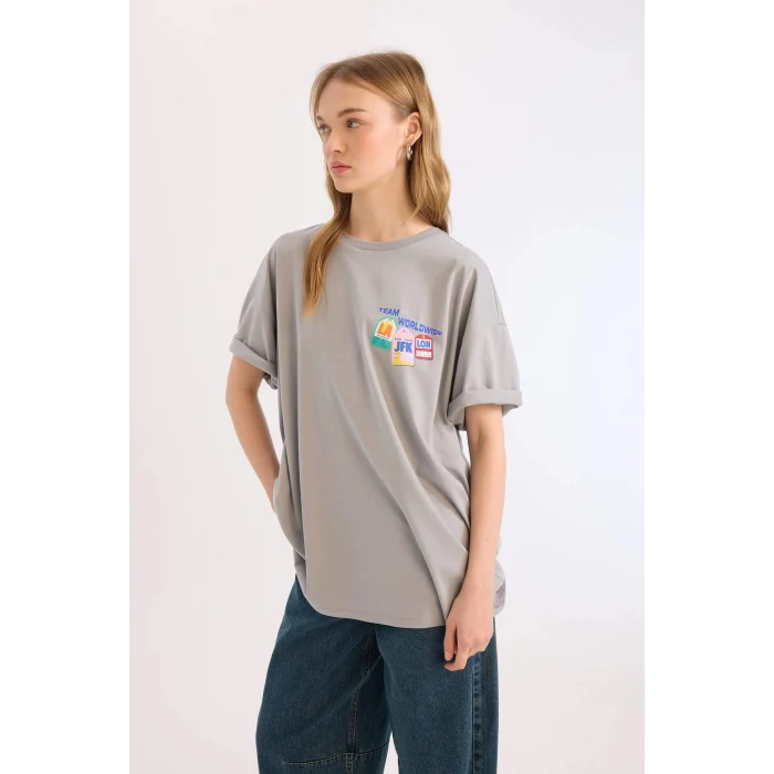 Defacto E0671 Gri Coool Oversize Geniş Kalıp Bisiklet Yaka Sırt Baskılı Kısa Kollu Tişört