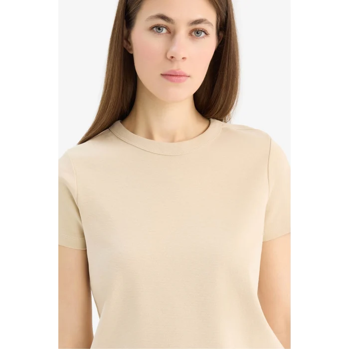 Defacto E5451 Bej Regular Fit Bisiklet Yaka Basic Düz Kısa Kollu Tişört