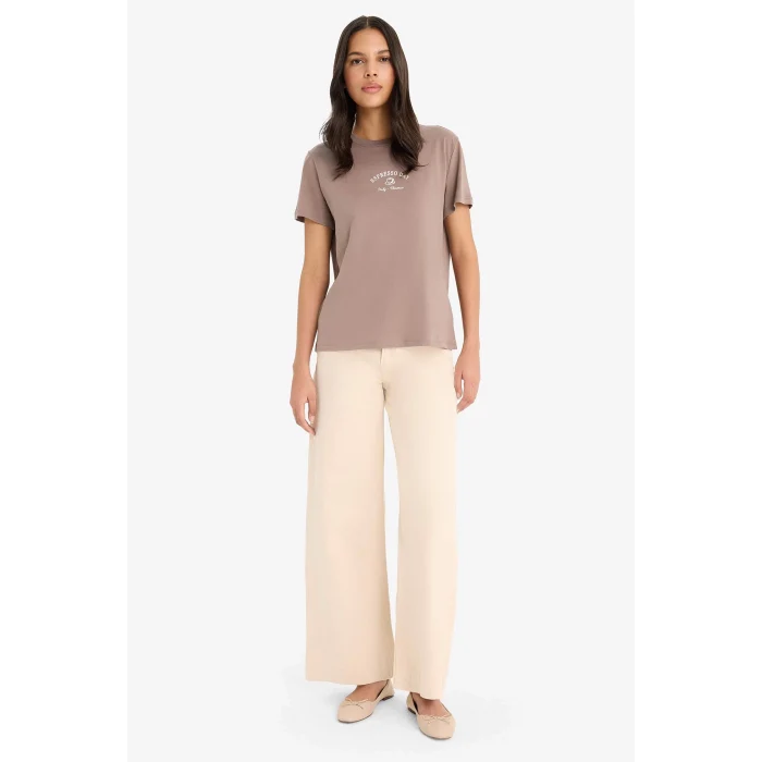 Defacto F2093 Kahve Relax Fit Bisiklet Yaka Baskılı Penye Kısa Kollu Tişört