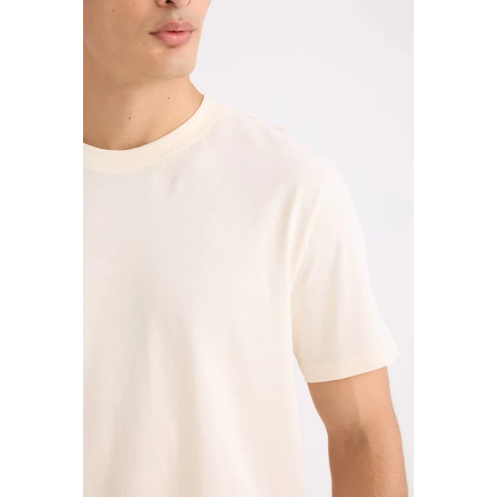 Defacto V7699 Ekru %100 Pamuk New Regular Fit Bisiklet Yaka Basic Düz Kısa Kollu Tişört