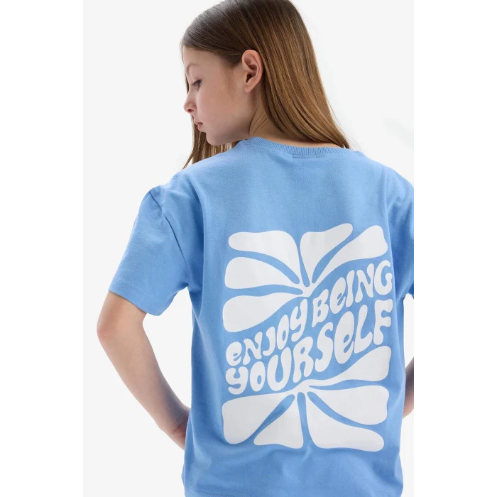 Defacto E0354 Mavi Kız Çocuk Relax Fit Bisiklet Yaka Sırt Baskılı Kısa Kollu Tişört