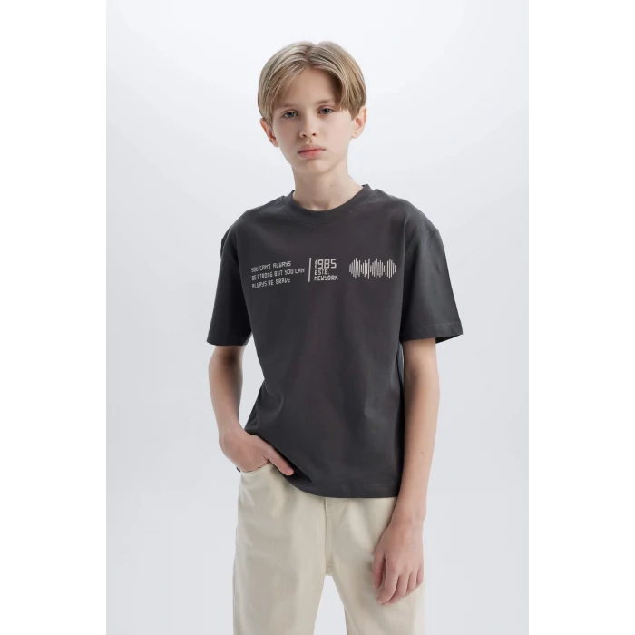 Defacto B6165 Antrasit Erkek Çocuk Oversize Geniş Kalıp Bisiklet Yaka Baskılı Kısa Kollu Tişört