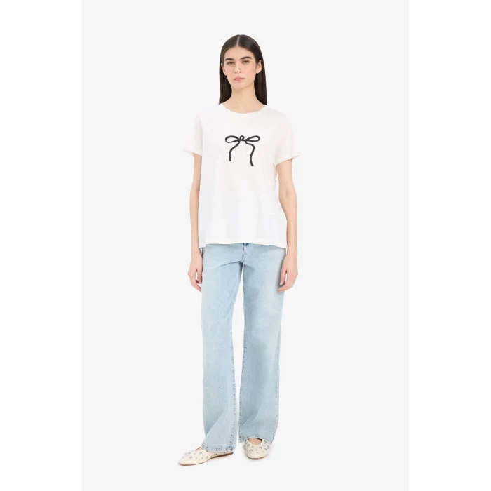 Defacto F5108 Ekru Regular Fit Bisiklet Yaka Aplike Baskılı Penye Kısa Kollu Tişört