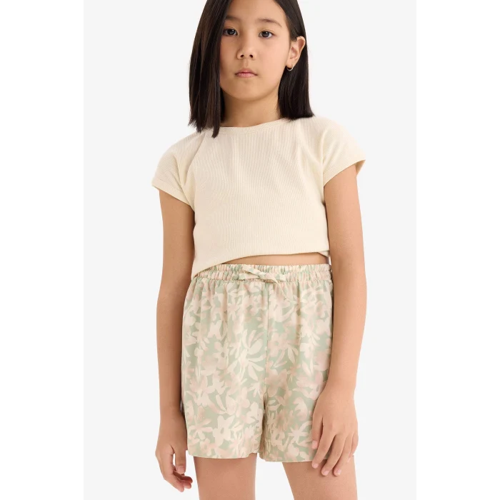 Defacto E0648 Yeşil Kız Çocuk Çiçek Desenli Viskon Şort