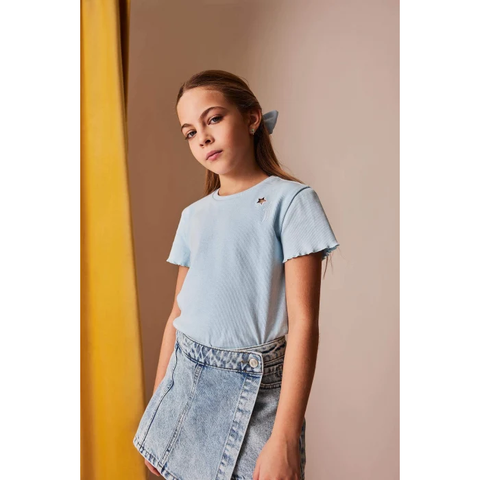 Defacto B6925 Mavi Kız Çocuk Slim Fit Dar Kesim Bisiklet Yaka İşlemeli Fitilli Kaşkorse Kısa Kollu Tişört