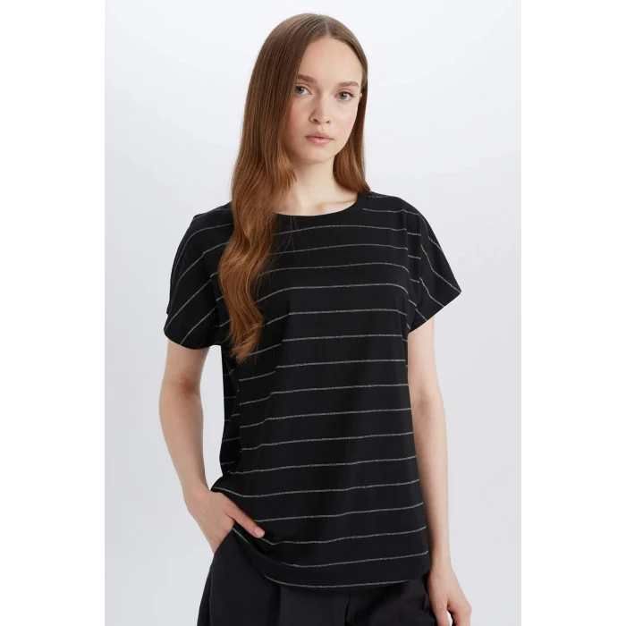 Defacto E6075 Siyah Bisiklet Yaka Kısa Kollu Tişört